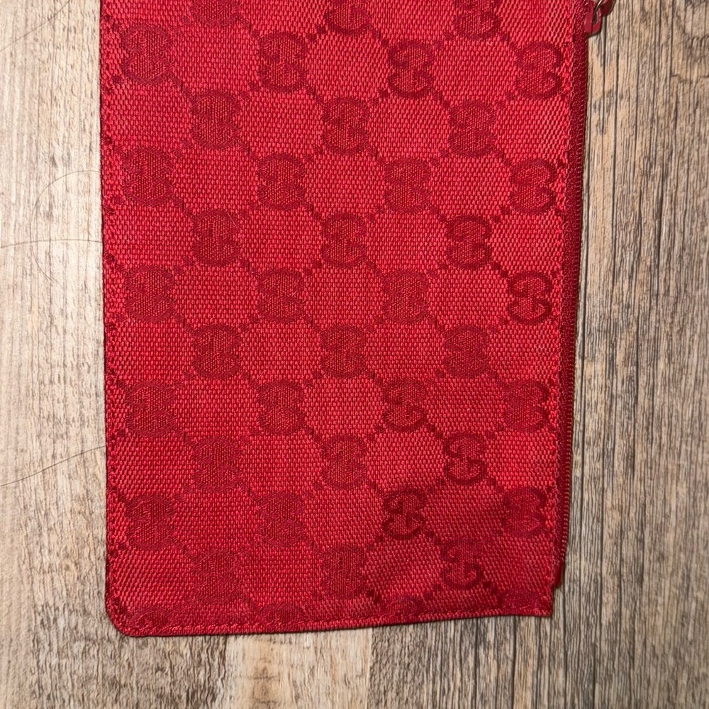 Gucci Zippy Pouch